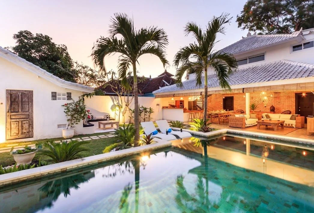 Villa Seminyak Traditional Elegance, 2 & 3 Bedrooms in Prime Seminyak Location — image 12