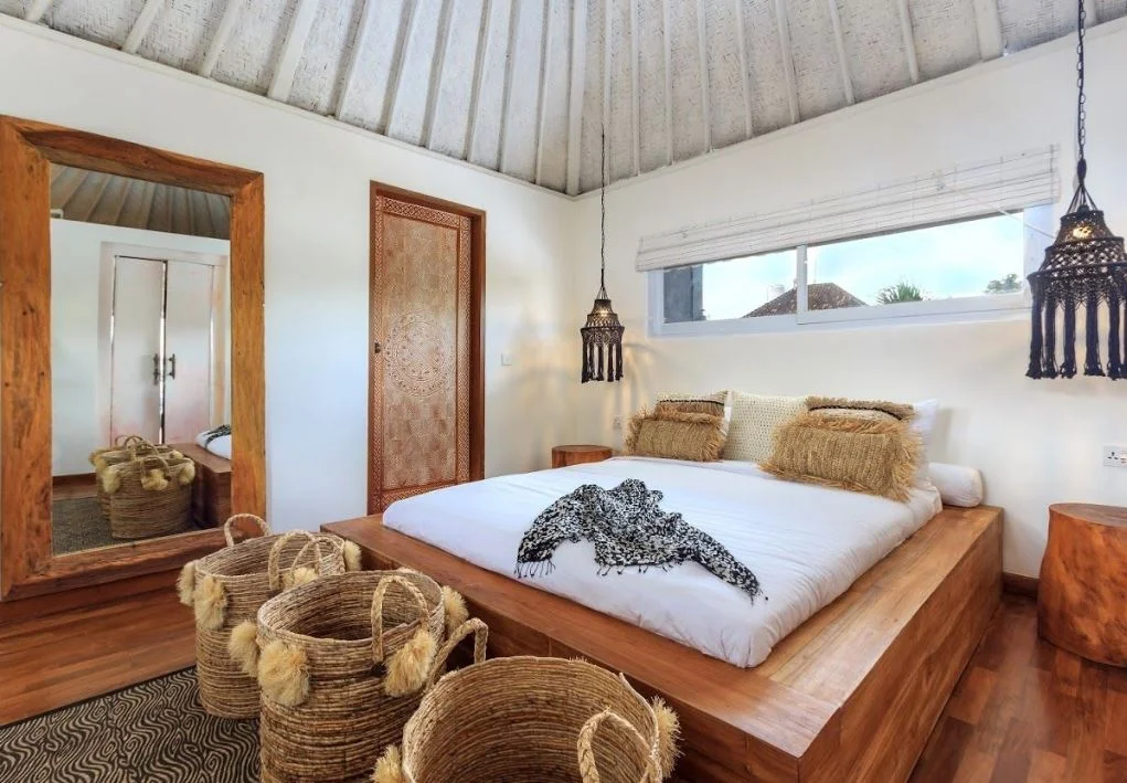 Villa Seminyak Traditional Elegance, 2 & 3 Bedrooms in Prime Seminyak Location — image 10