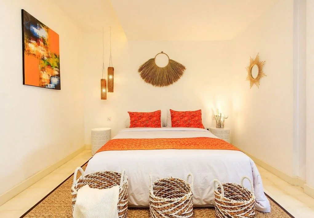 Villa Seminyak Traditional Elegance, 2 & 3 Bedrooms in Prime Seminyak Location — image 8