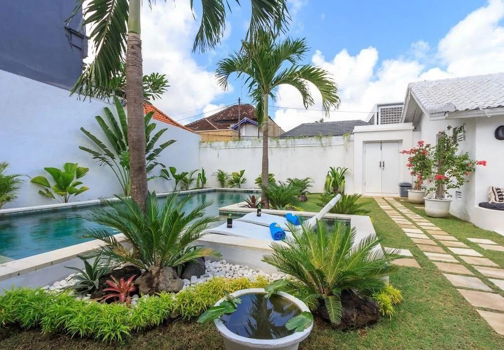 Villa Seminyak Traditional Elegance, 2 & 3 Bedrooms in Prime Seminyak Location — image 15
