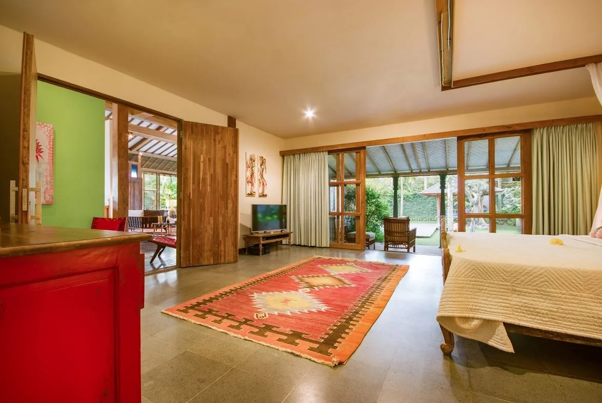 Charming 2-Bedroom Private Villa Near Berawa Beach, Canggu Bali — image 6