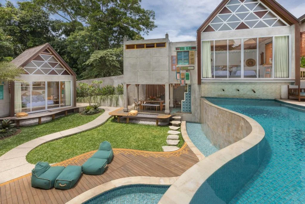 Stylish 3-Bedroom Mediterranean Villa in Canggu – Perfect for Groups, Events, or Peaceful Retreats — image 10
