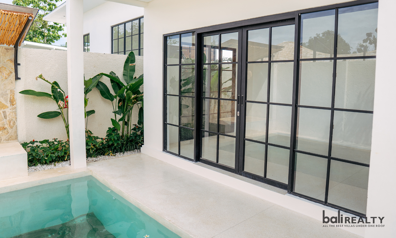 High ROI Opportunity: Contemporary Three-Bedroom Villa Steps from Balangan Beach — image 11