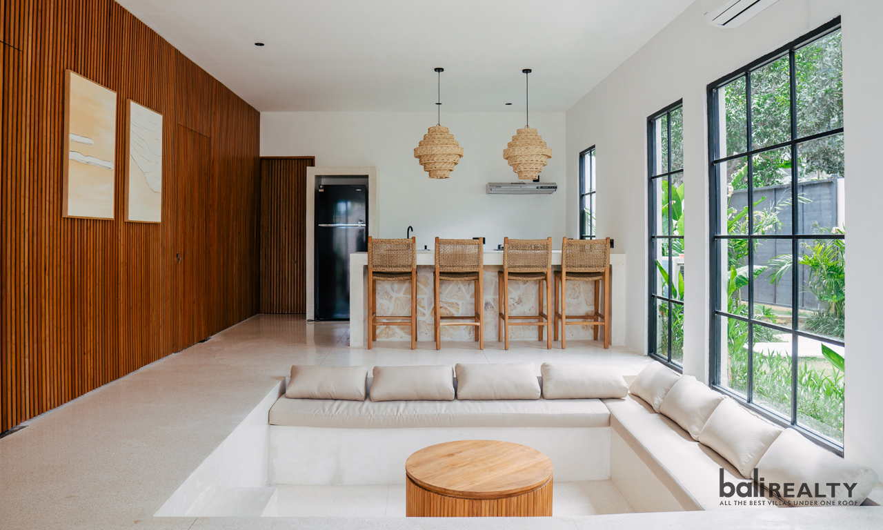 High ROI Opportunity: Contemporary Three-Bedroom Villa Steps from Balangan Beach — image 3
