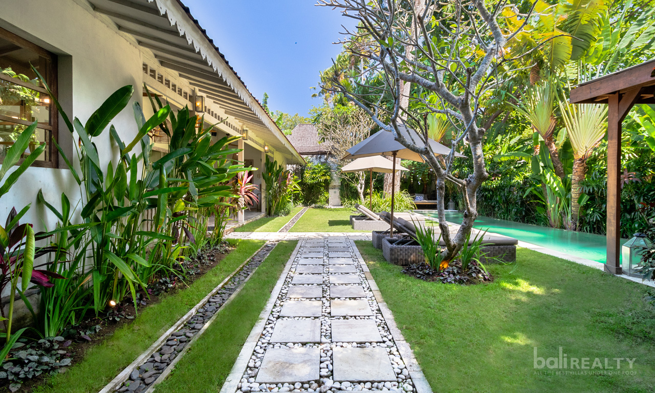 Spacious 3-Bedroom Villa on 590sqm in Greater Seminyak – Prime Batu Belig — image 14