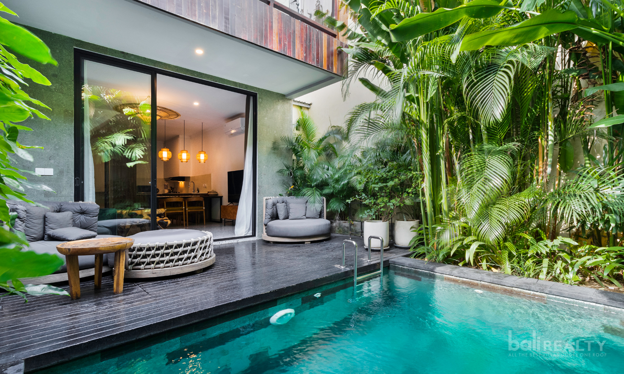 Smart Investment: Fully Furnished Two-Bedroom Villa with Contemporary Design, Just Steps from Berawa Beach