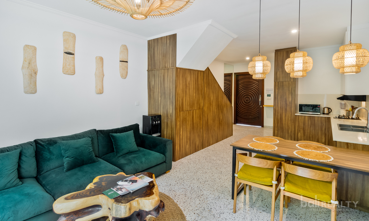 Smart Investment: Fully Furnished Two-Bedroom Villa with Contemporary Design, Just Steps from Berawa Beach — image 3
