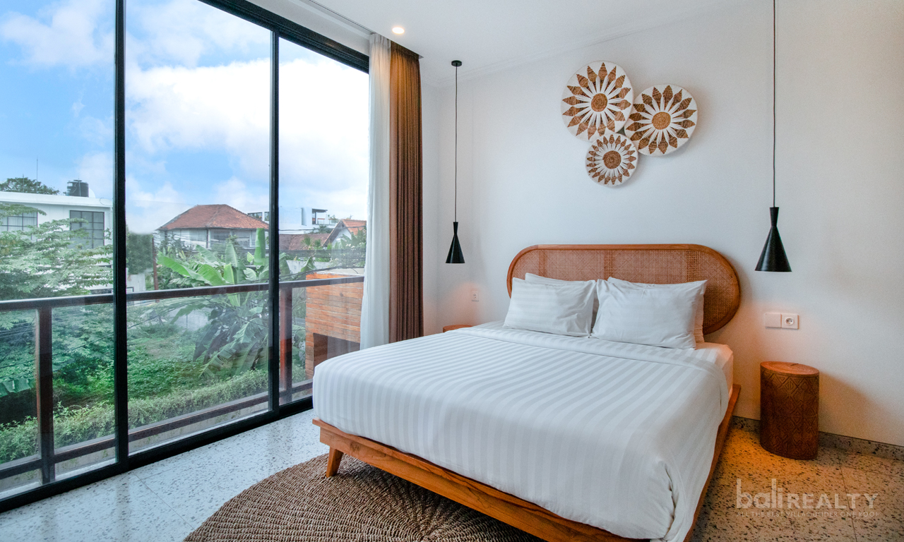 Smart Investment: Fully Furnished Two-Bedroom Villa with Contemporary Design, Just Steps from Berawa Beach — image 6