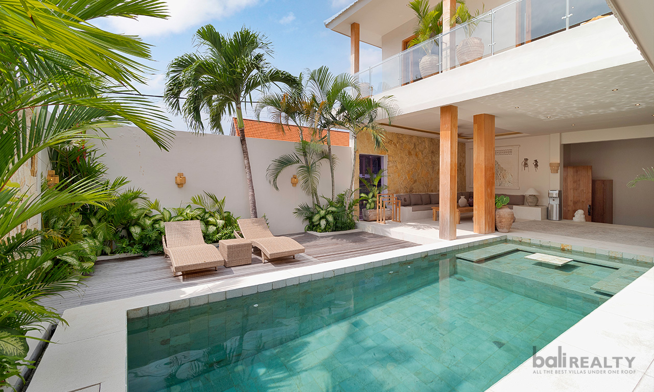 Brand New Modern Three-Bedroom Villa with Long Lease in Berawa’s Prime Locale — image 1