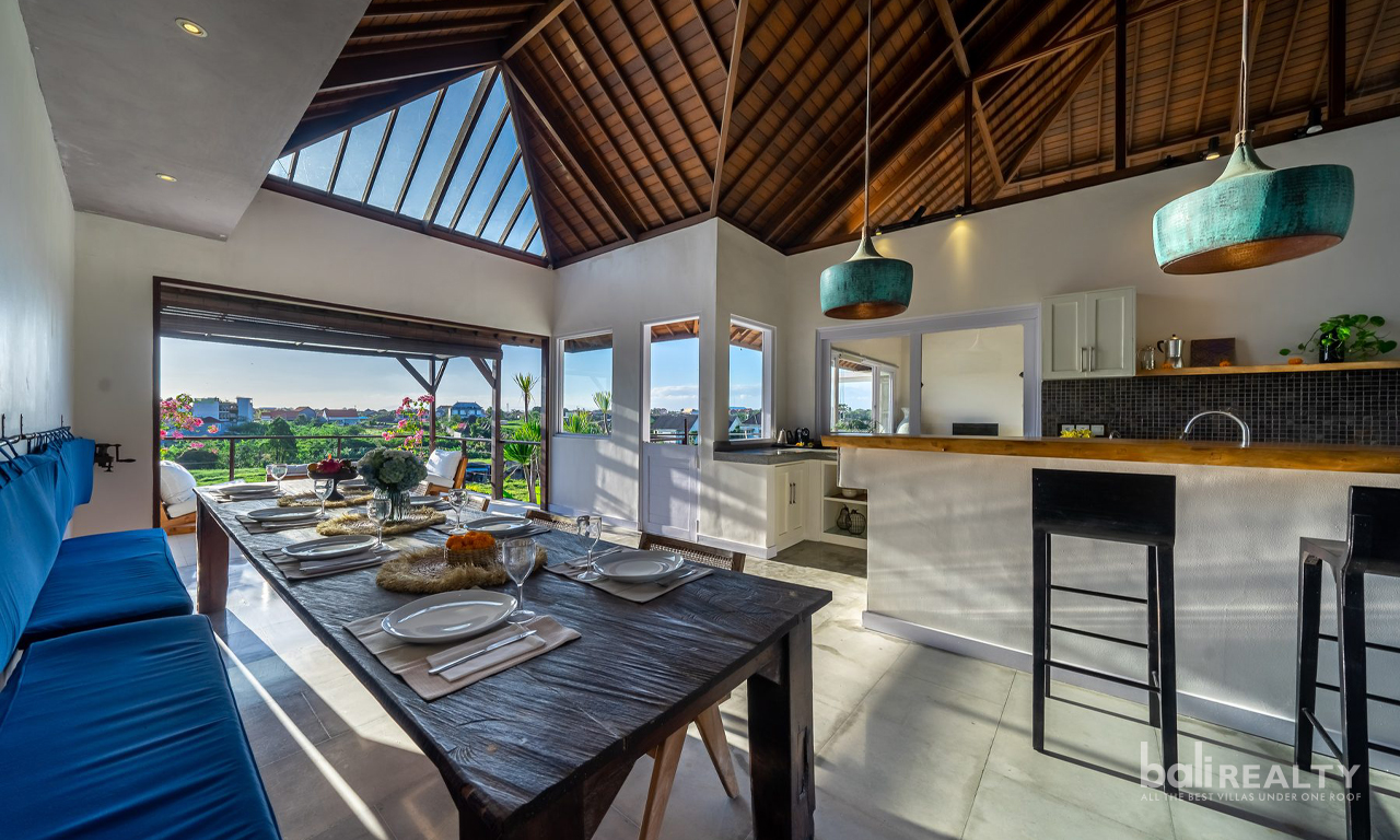 Spacious & Elegant 4-Bedroom Villa for Yearly Rent in Prime Berawa, Canggu – 3013 — image 9