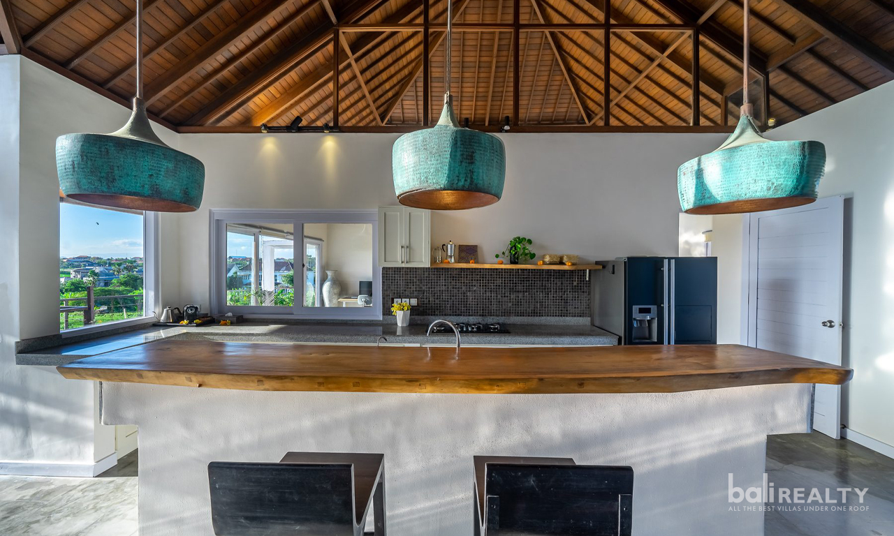 Spacious & Elegant 4-Bedroom Villa for Yearly Rent in Prime Berawa, Canggu – 3013 — image 10