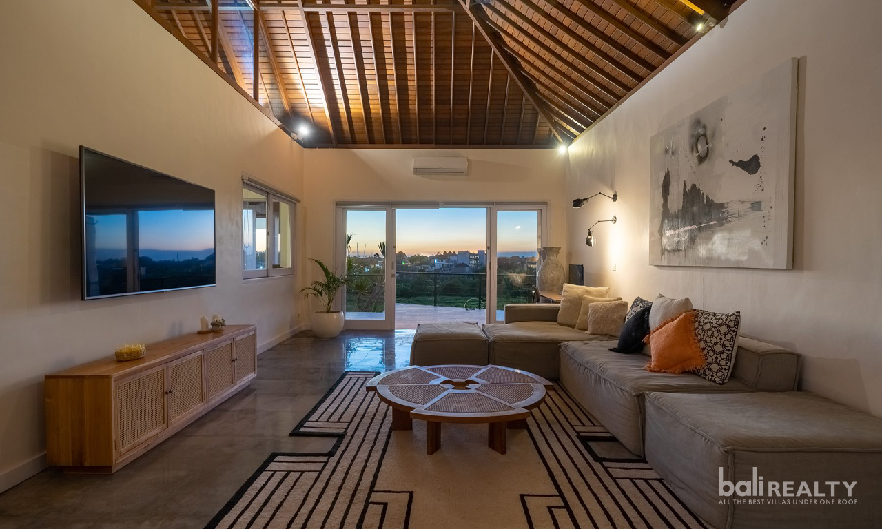 Spacious & Elegant 4-Bedroom Villa for Yearly Rent in Prime Berawa, Canggu – 3013 — image 5