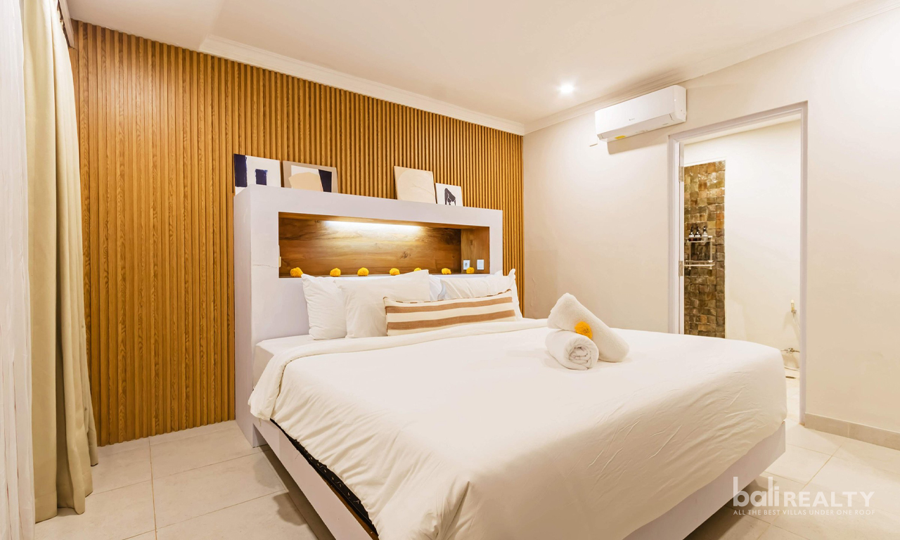 Spacious Four-Bedroom Villa in Prime Berawa – 3014 — image 12