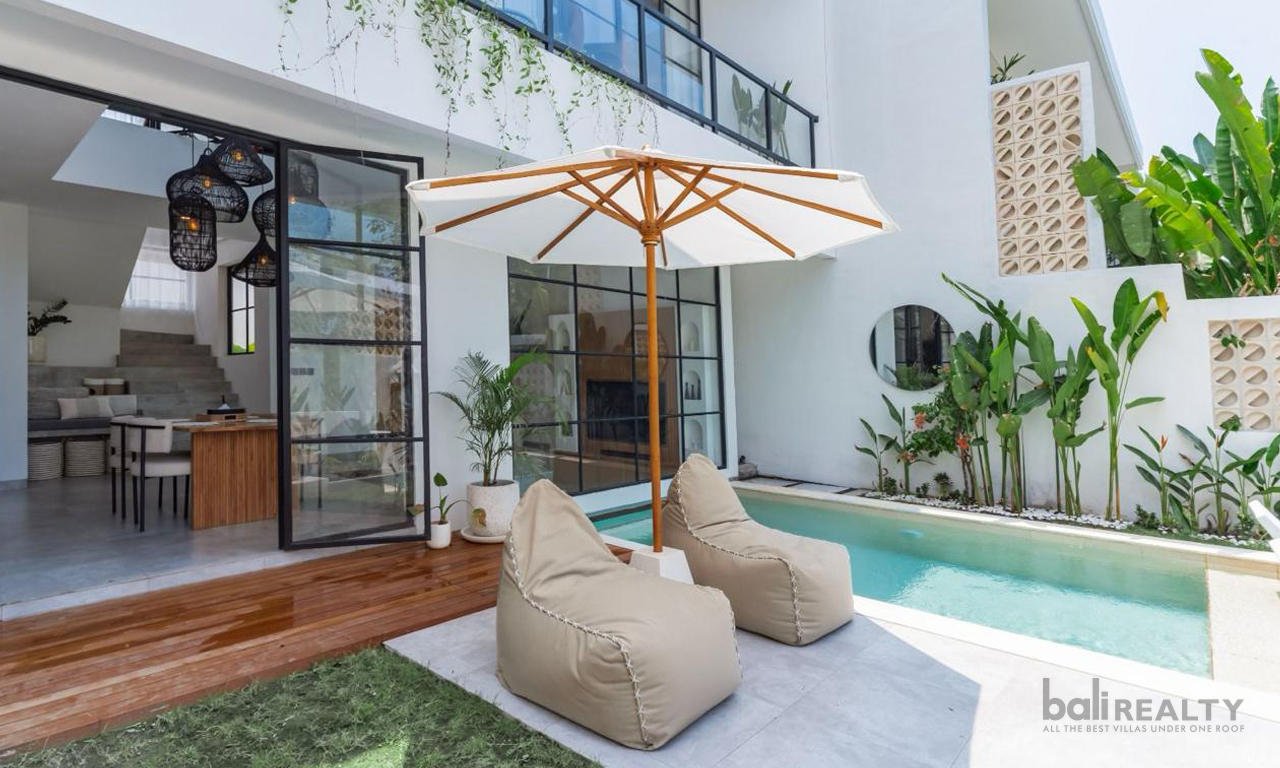Fully Furnished Two-Bedroom Tropical Villa with Rice Field Views in Buduk’s Developing Area — image 1