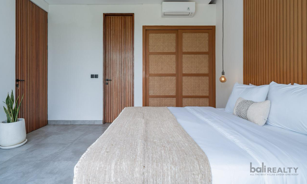 Fully Furnished Two-Bedroom Tropical Villa with Rice Field Views in Buduk’s Developing Area — image 5