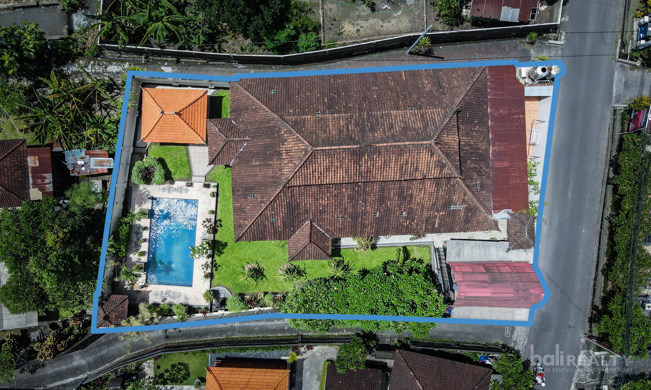 Great Opportunity for Developers or Investors: Freehold Three-Bedroom Balinese Home set on 700sqm of Land — image 3