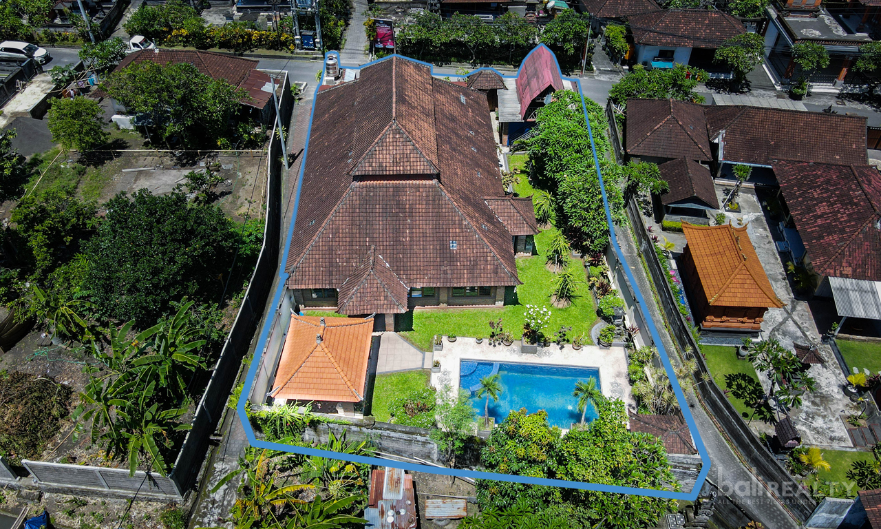 Great Opportunity for Developers or Investors: Freehold Three-Bedroom Balinese Home set on 700sqm of Land — image 4