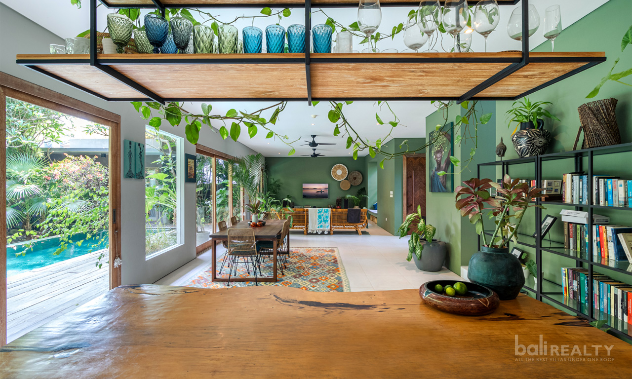 Smart Investment in Prime Canggu: Four-Bedroom Villa with Long Lease in Tourism Zone — image 9