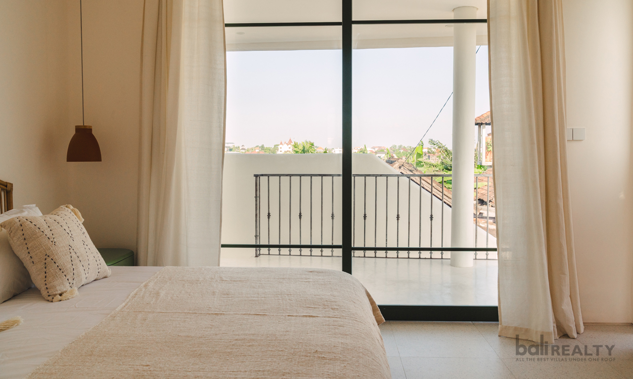 Four-Bedroom Villa for Yearly or Monthly Rental in Babakan Area — image 14