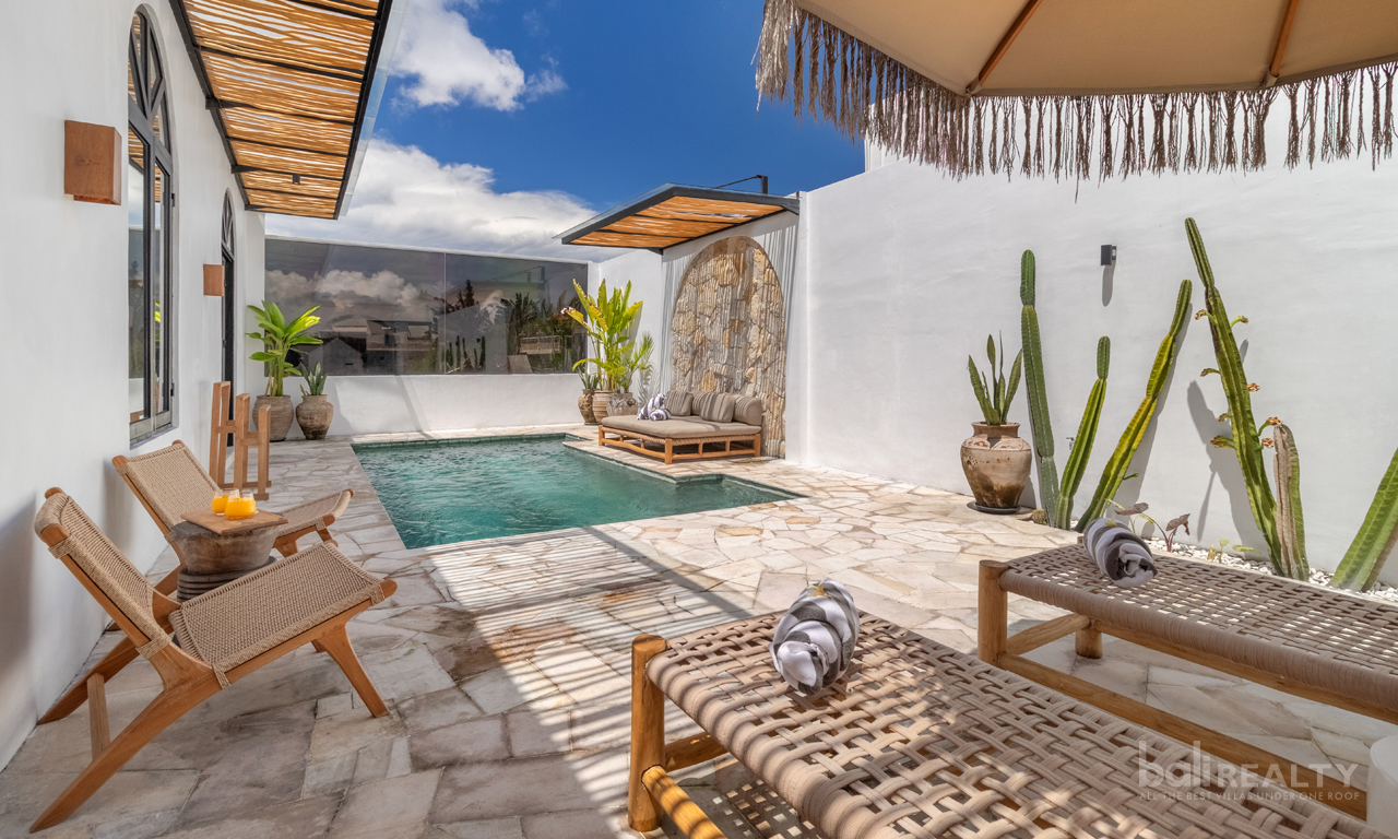 Prime Investment: 4 Units of Modern Two-Bedroom Villas in Strategic Padonan Location — image 3
