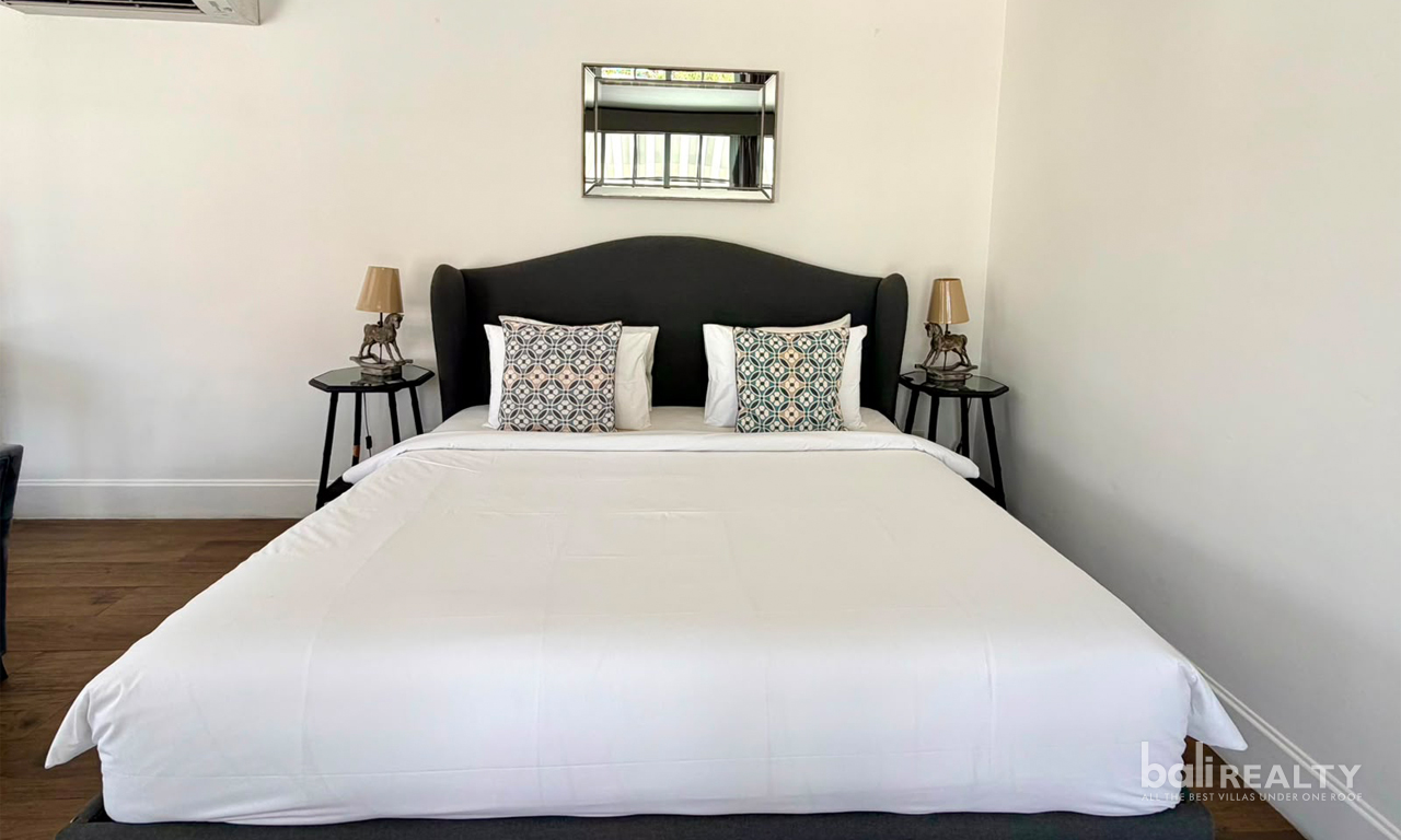 Fully Furnished Three-Bedroom Villa: Monthly & Yearly Rental, Close to Canggu Beach — image 9