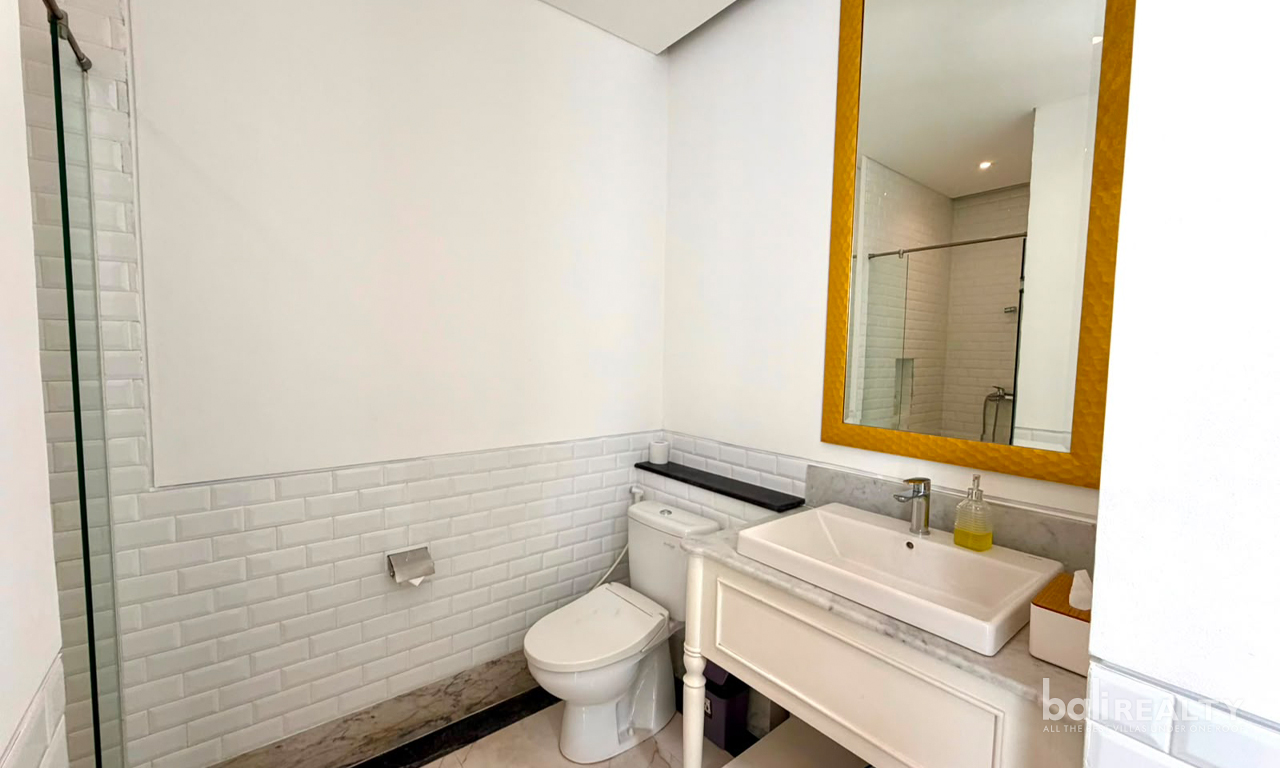 Fully Furnished Three-Bedroom Villa: Monthly & Yearly Rental, Close to Canggu Beach — image 14