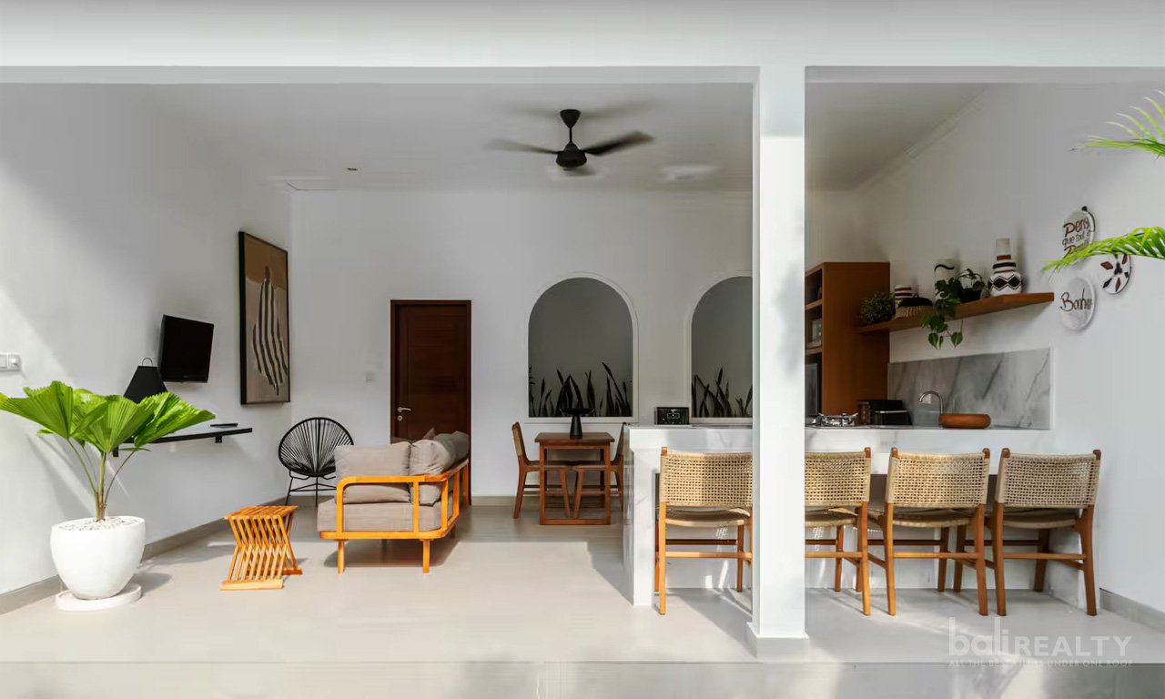 Designer 2-Bedroom Tropical Villa for Yearly Rental in Canggu Padang Linjong 2997 — image 5