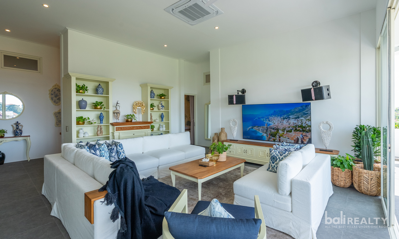 Luxury 6-Bedroom Villa for Rent in Berawa, Canggu 3017 — image 4