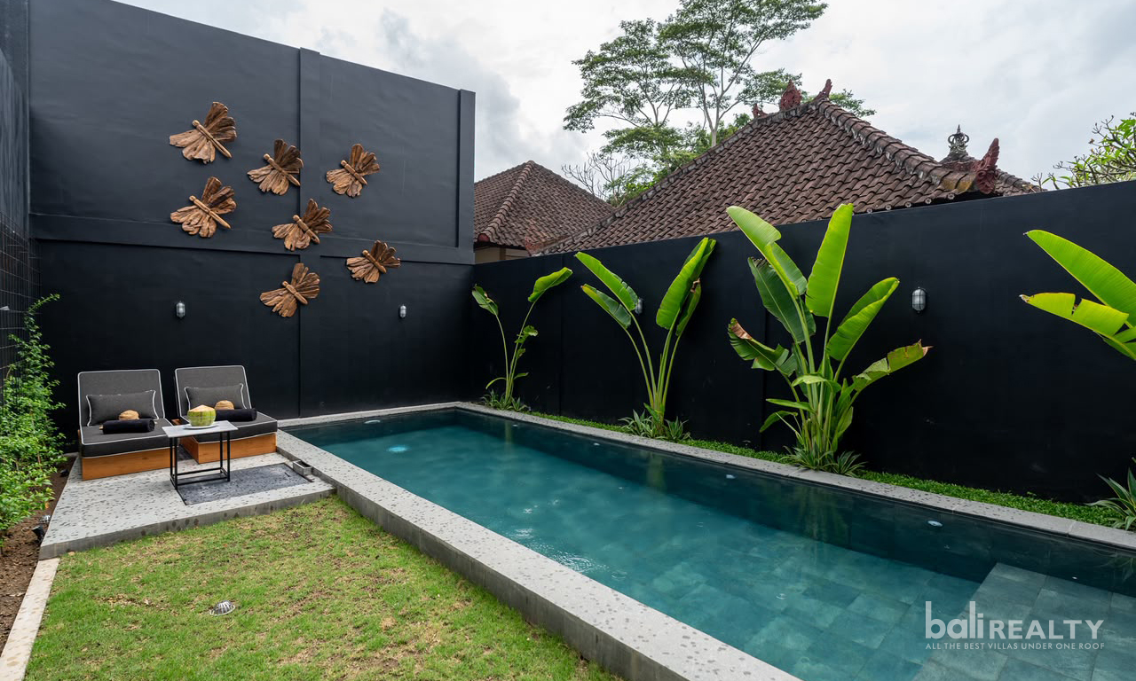 Brand New 3-Bedroom Villa for Sale with 37-Year Leasehold in Tumbak Bayuh — image 1