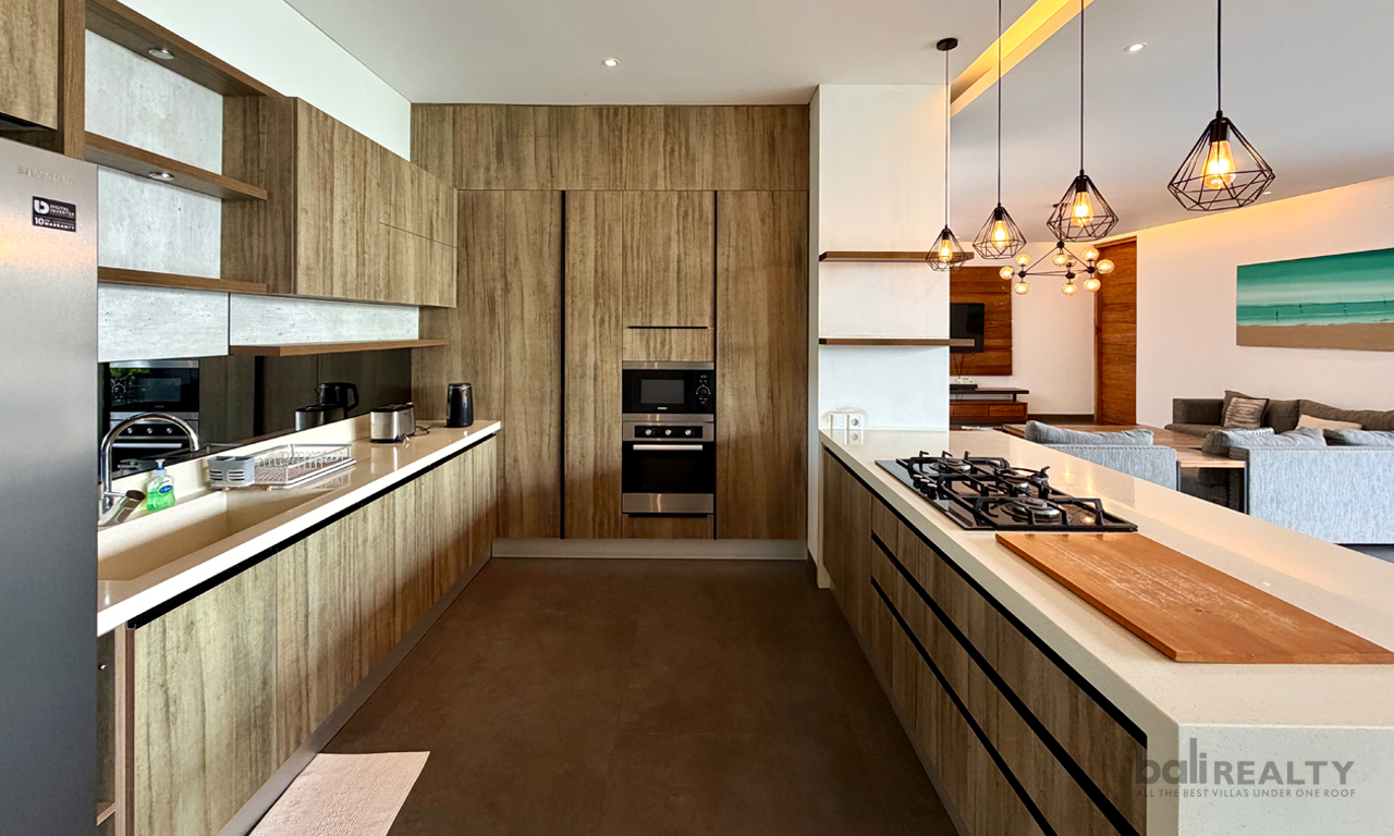 Family-Friendly Three-Bedroom Villa Near Cemagi Beaches: Yearly and Monthly Rental — image 5