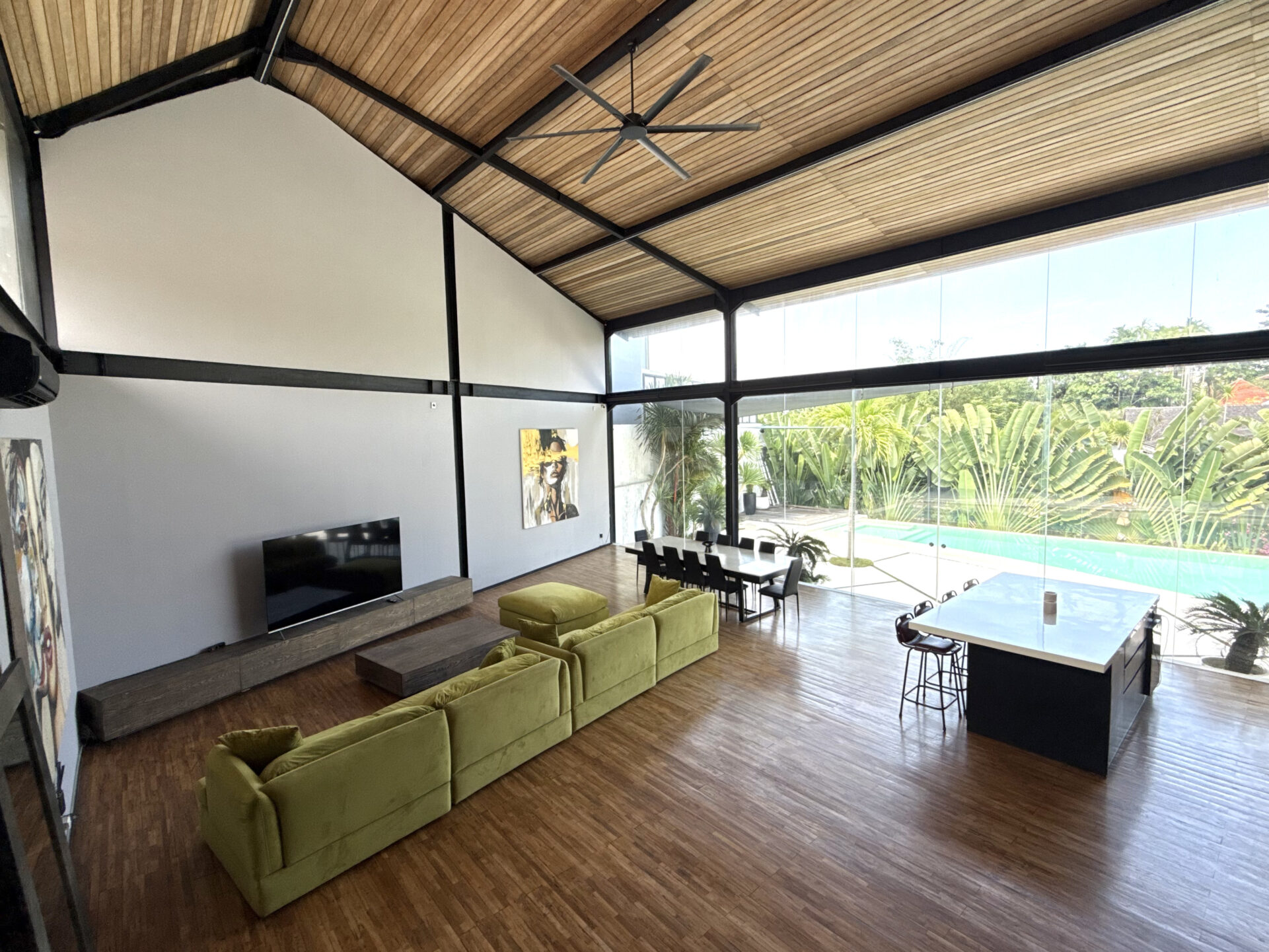 Modern Industrial 3-Bedroom Riverside Villa for Rent in Umalas — image 9