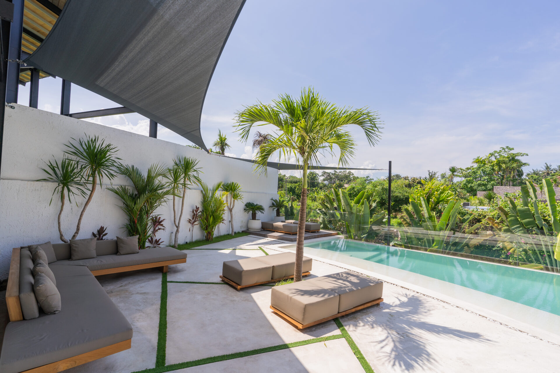 Modern Industrial 3-Bedroom Riverside Villa for Rent in Umalas — image 3
