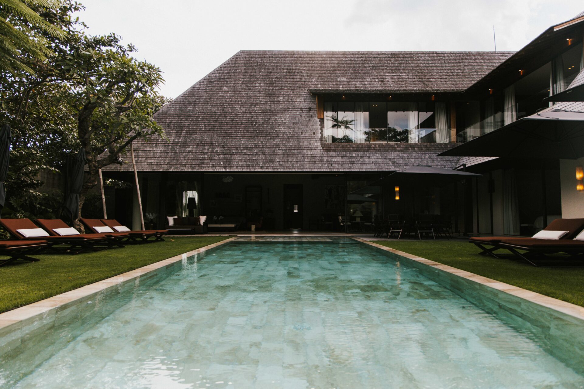 Exceptional 6-Bedroom Villa for Yearly Rental in Umalas — image 1