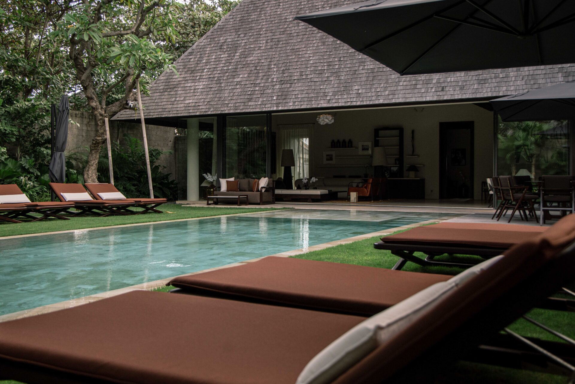Exceptional 6-Bedroom Villa for Yearly Rental in Umalas — image 2