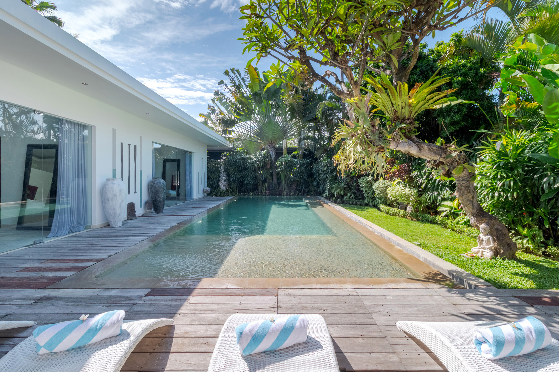 Villa Kyah, Seminyak 3 bedroom villa for up to 6 guest, Bali — image 17