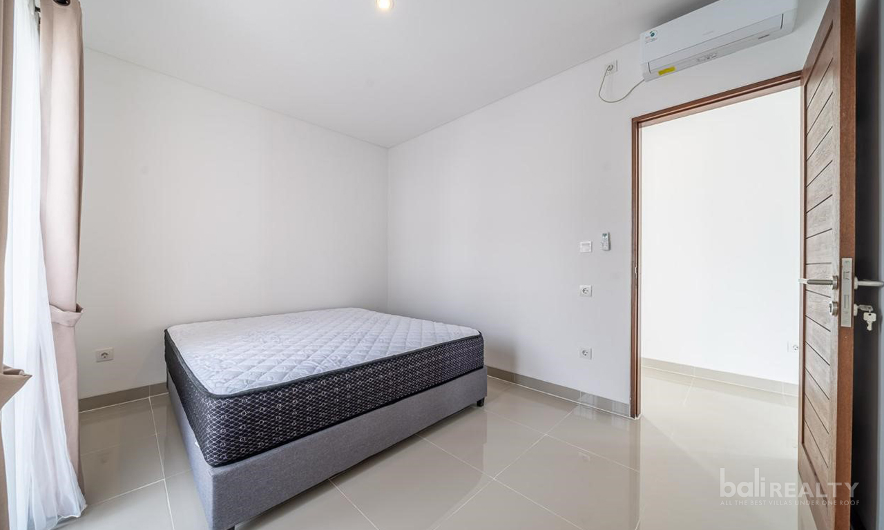 Newly Built Four-Bedroom Villa in Prime Kerobokan Location — image 6