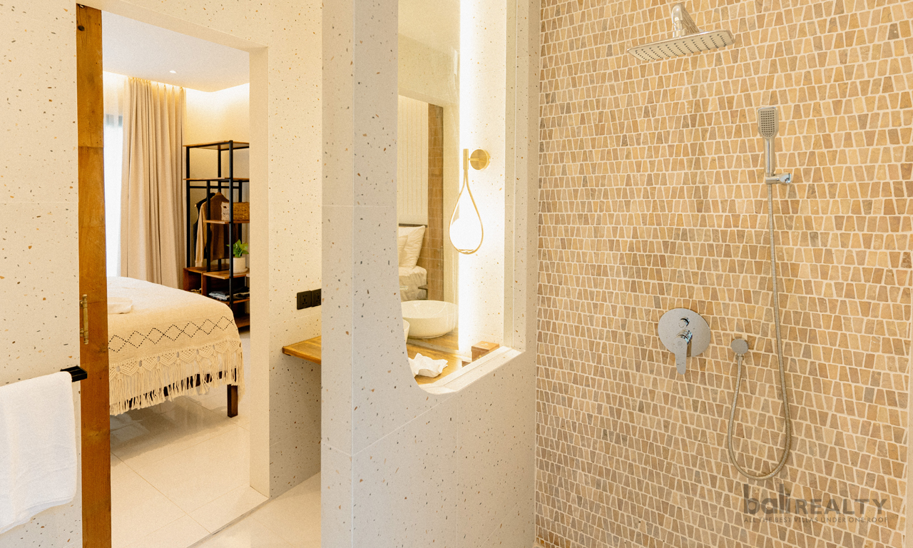 Bohemian-Style: Two-Bedroom Villa, Fully Furnished with Long Lease in Seminyak — image 6