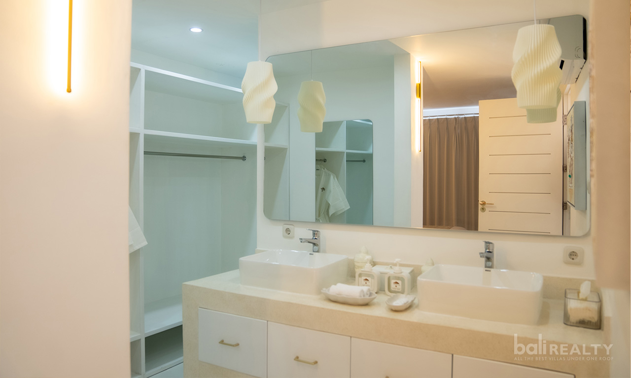 Established Ten-Bedroom Boutique Hotel in Strategic Kerobokan Location – Rare Investment Opportunity — image 8