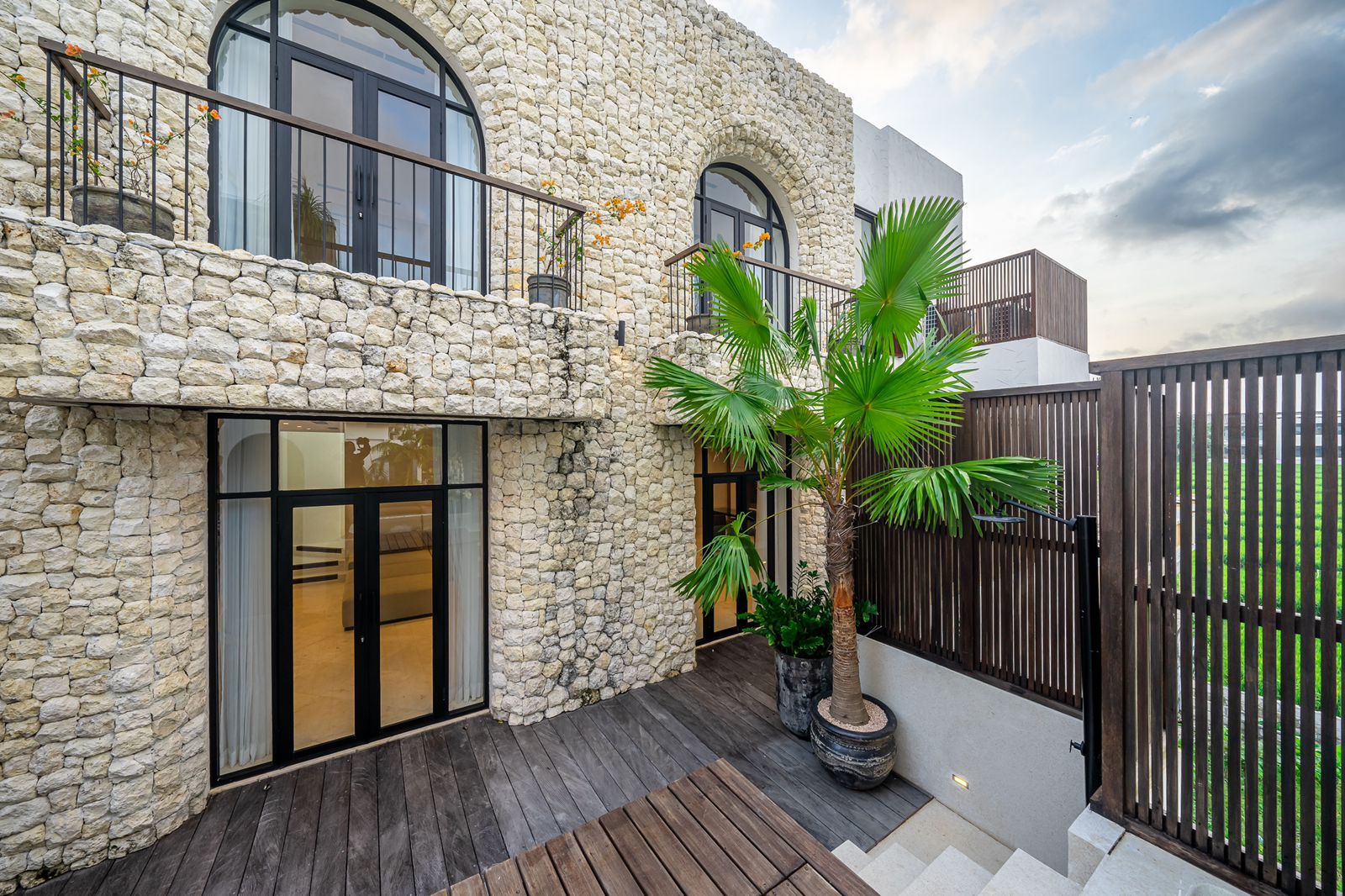 Mediterranean 4+1 Bedroom Villa in Central Berawa — image 15
