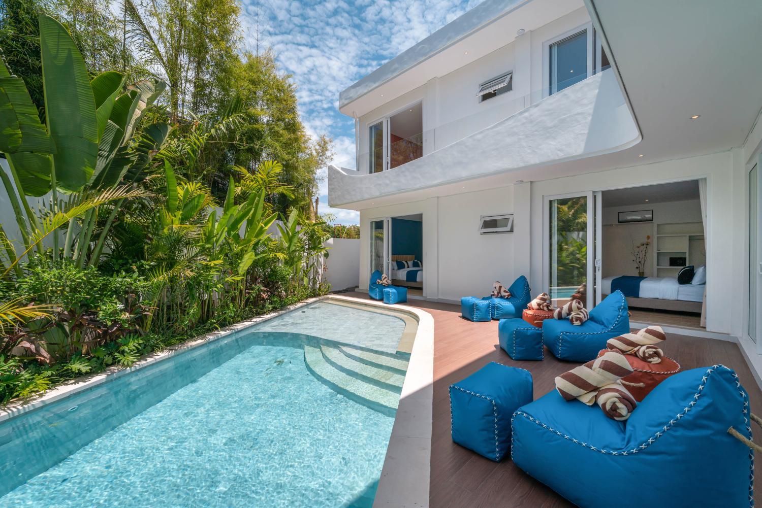 Modern 6-Bedroom Villa for Yearly Rent Near Berawa Beach — image 1