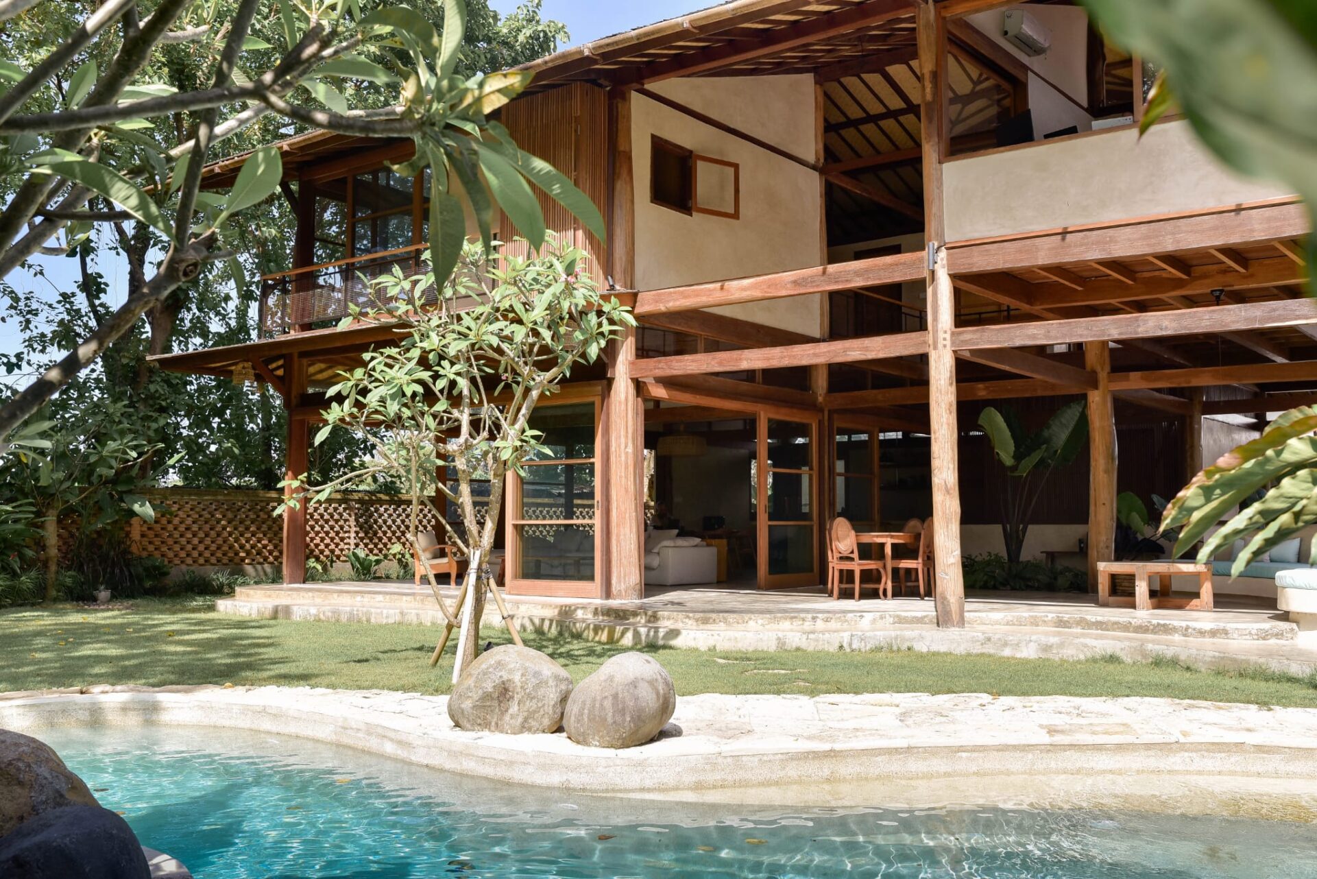 Nature-Integrated 4-Bedroom Tropical Villa for Yearly Rent in Ketewel — image 2