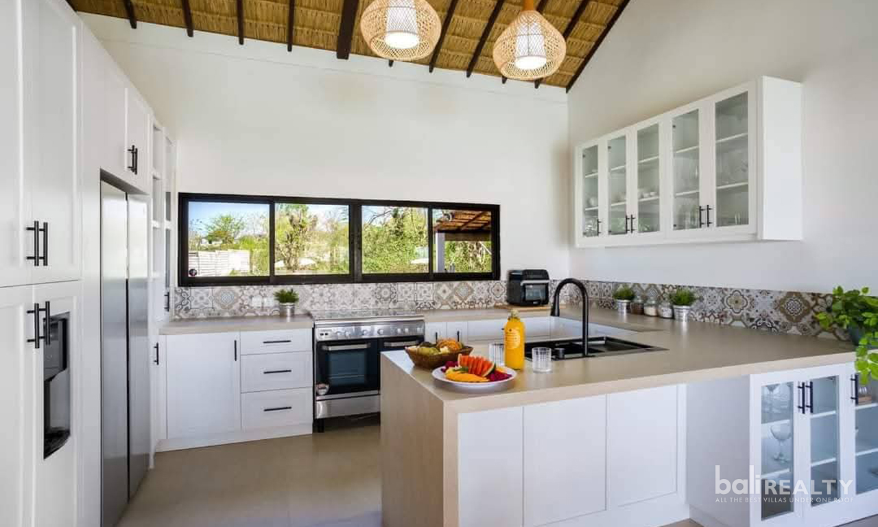 Charming Two-Bedroom Modern Balinese Villa with Tropical Garden for Yearly Rent – Nusa Dua 2976 — image 6