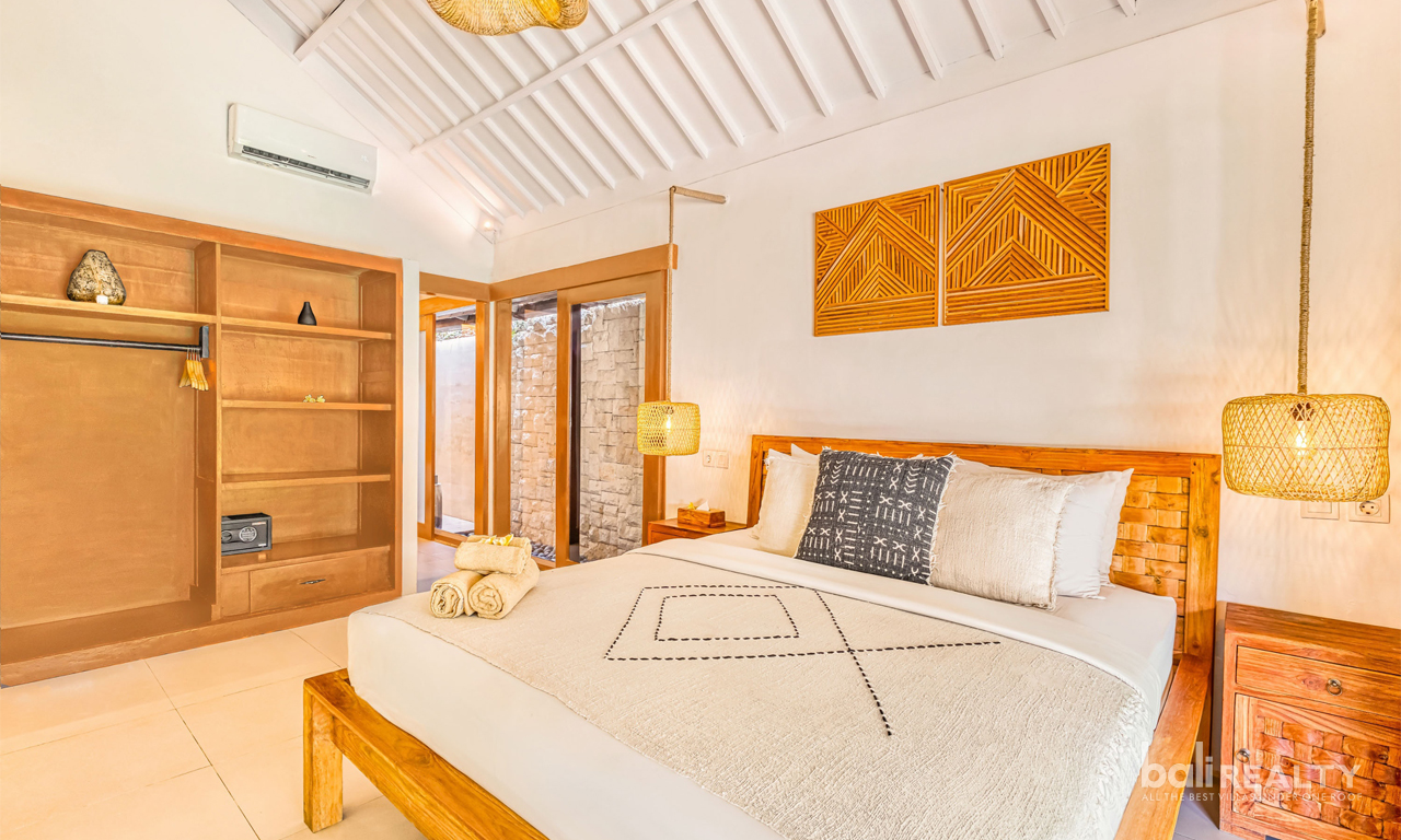 Family-Friendly Four-Bedroom Villa for Yearly Rent in Petitenget, Minutes from the Beach — image 12