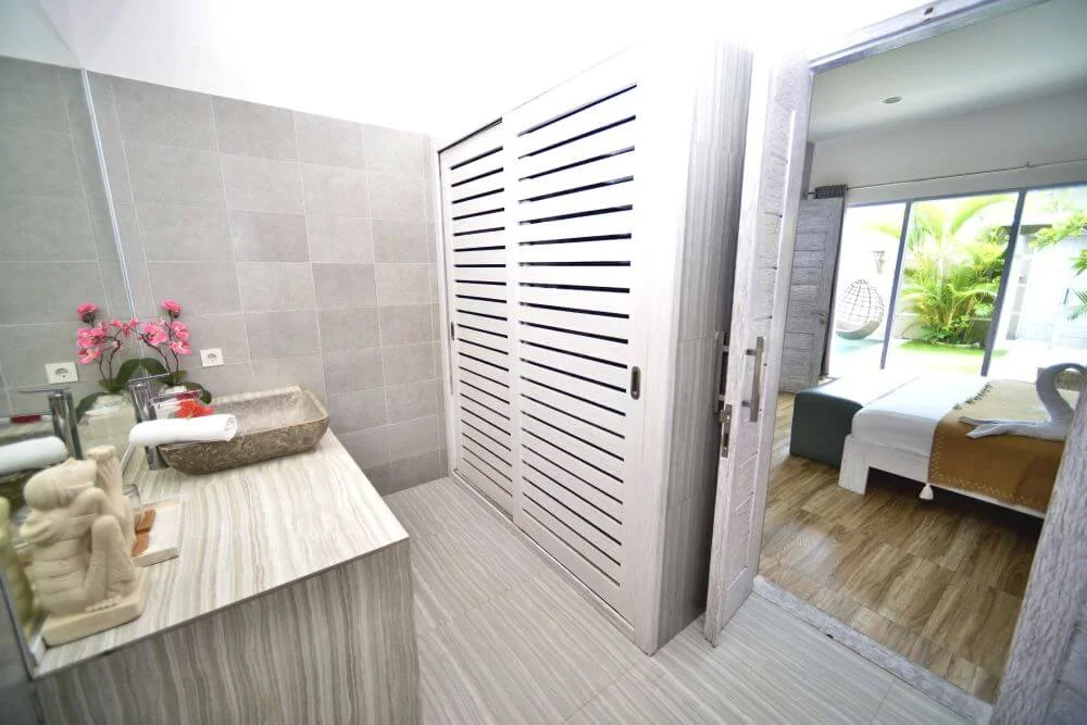 Romantic 1BR Private Villa w/ Pool & Jacuzzi – Tranquil Hideaway in Legian – BVI10555 — image 13