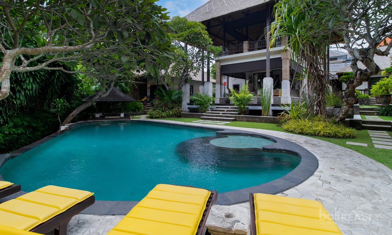 Unparalleled Opportunity: Freehold Four-Bedroom Villa with Deluxe Design on Expansive 1360 sqm Land, Proximity to Sanur Beach
