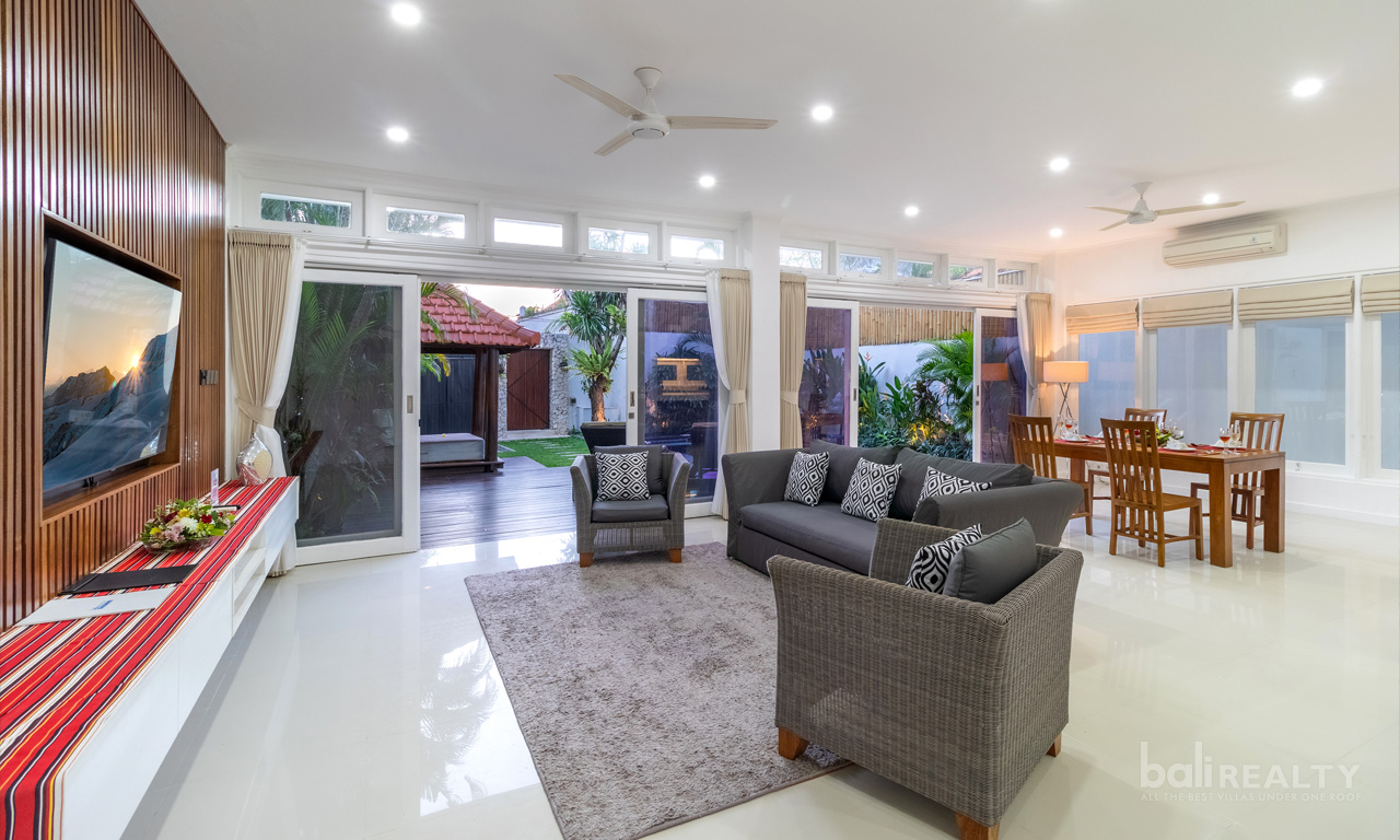 Two-Bedroom Monthly Villa in Seminyak – Fully Furnished and Great Location — image 5