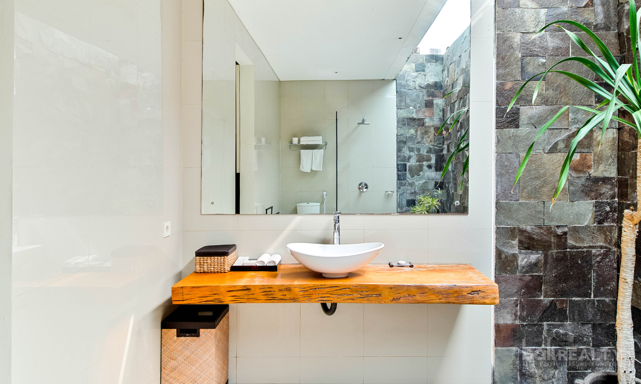 Flexible Lease 2-Bedroom Villa Near Seminyak Beach – Ideal Lifestyle or Rental Investment 2934 — image 5