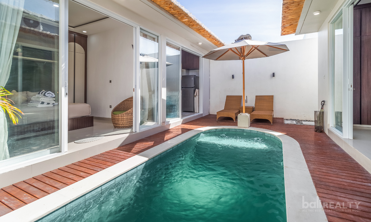 Two-Bedroom Chic Villa in Trendy Seminyak Area: Turnkey Investment 2944