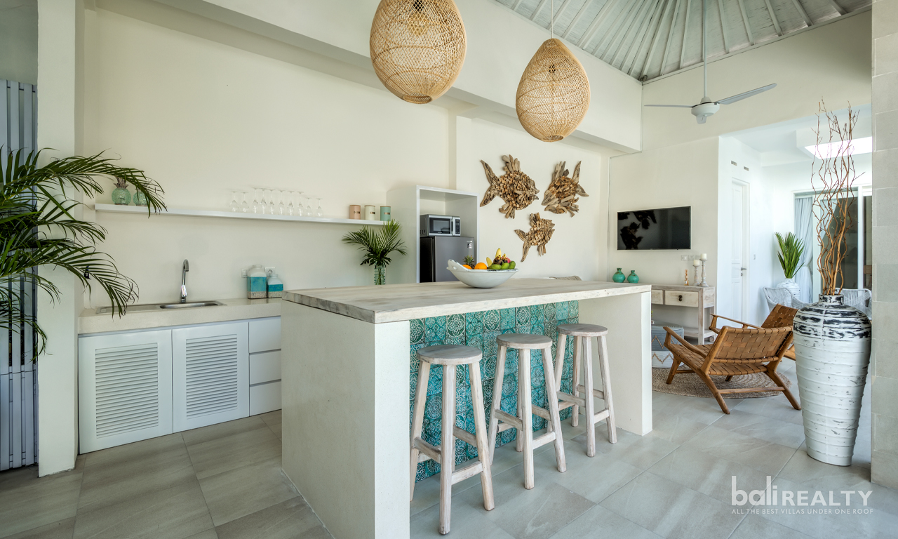 Two-Bedroom Villa Monthly & Yearly Rental – Central Seminyak 2996 — image 4