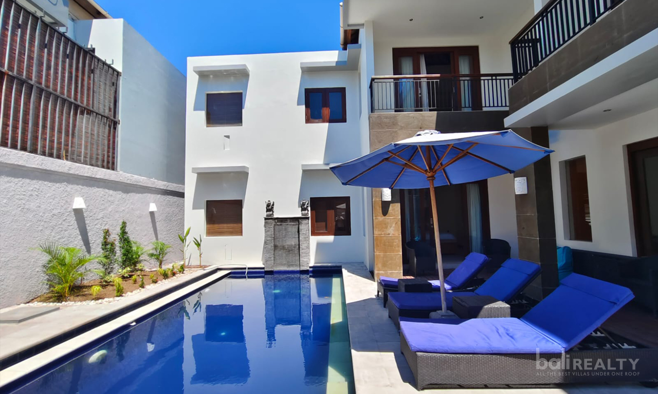 Spacious 3-Bedroom Yearly Rental in Prime Seminyak Location – 3008 — image 1